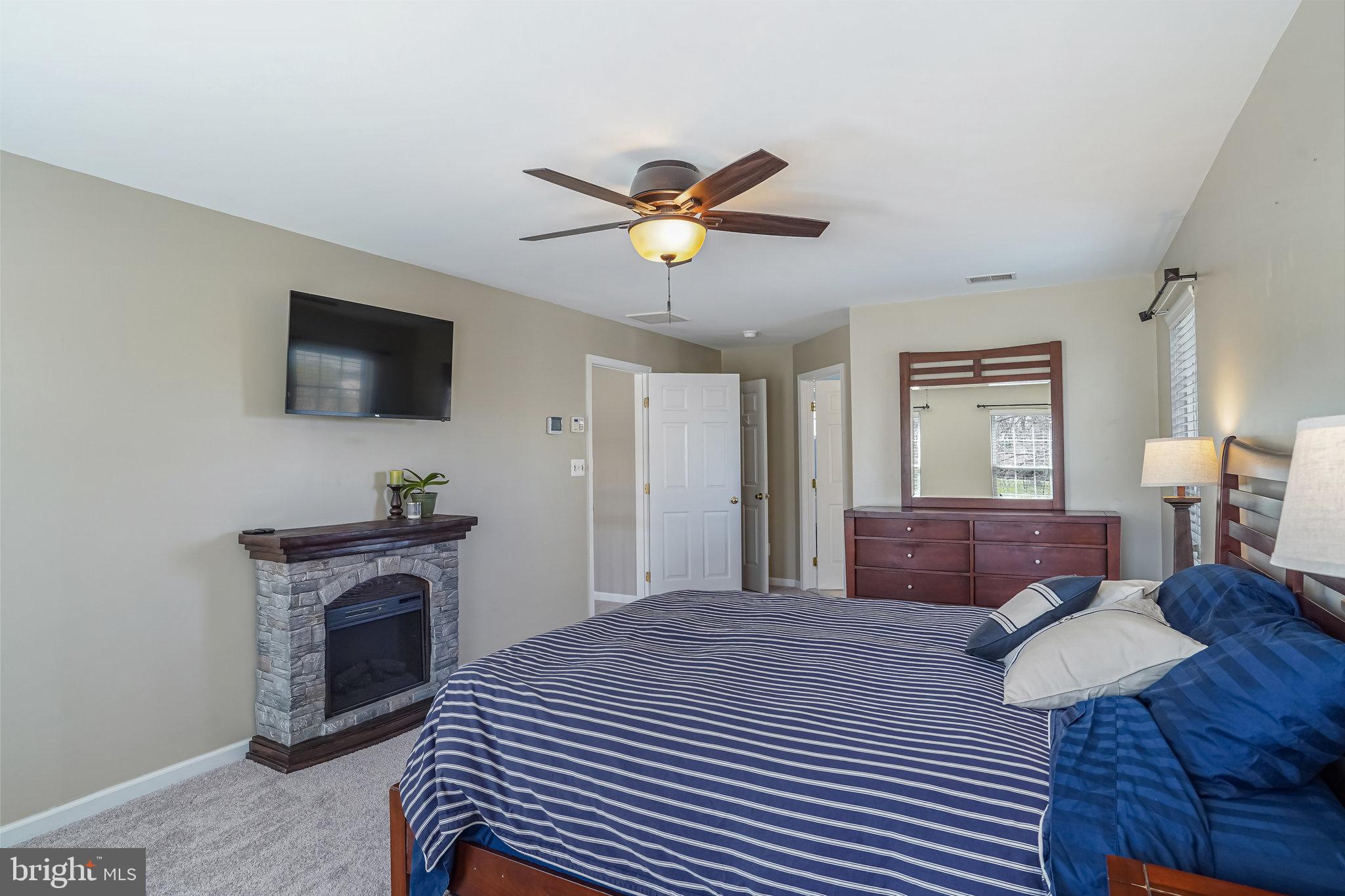 HERITAGE FARMS - Residential