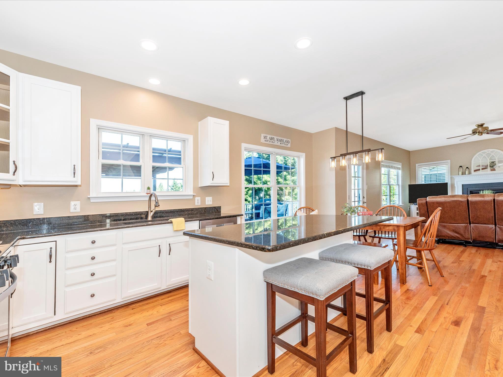 SUMMIT RIDGE - Residential