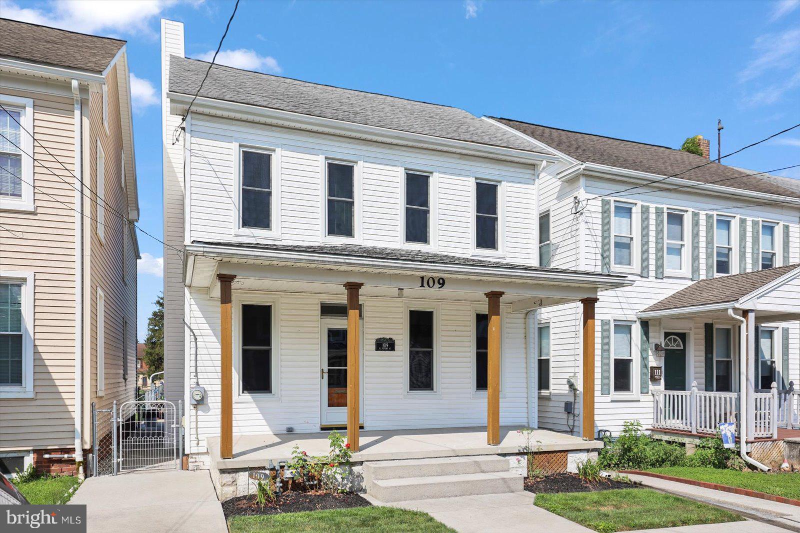 109 N PETERS STREET