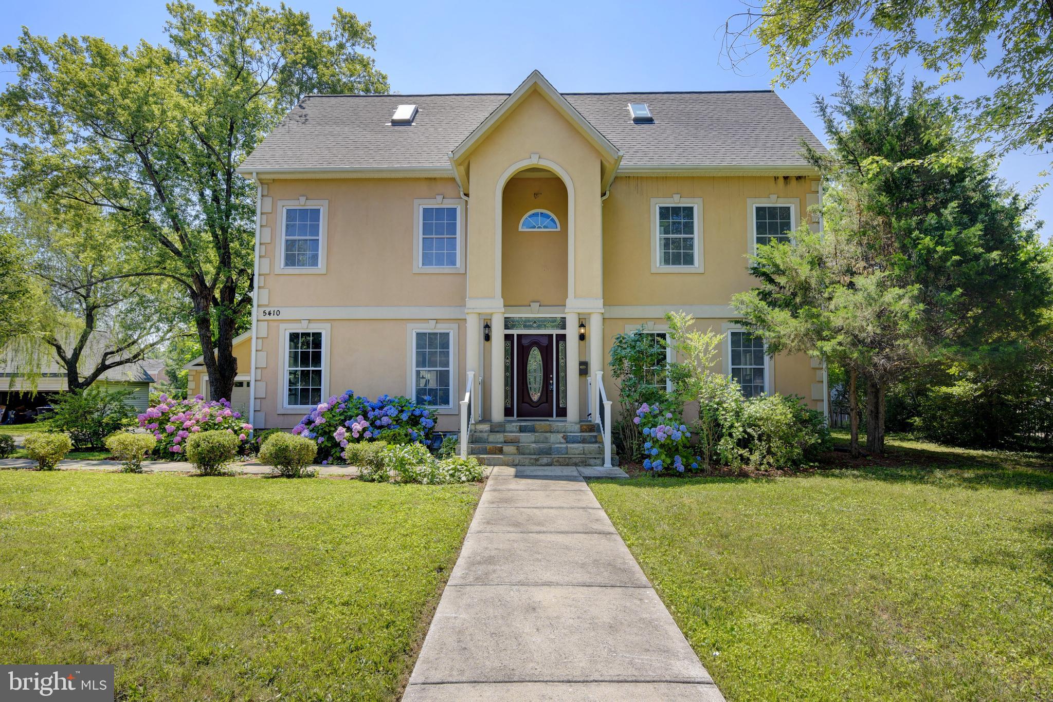 DOWDEN TERRACE - Residential