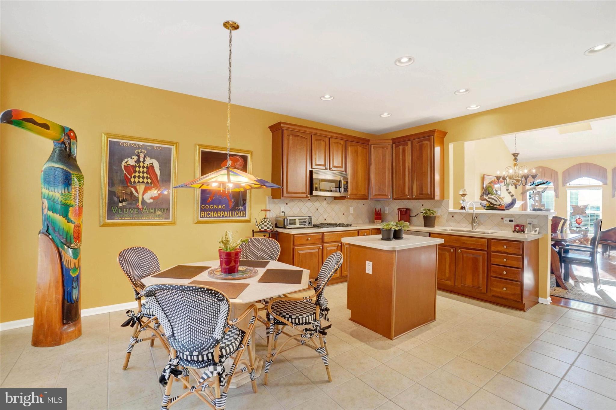 VILLAS AT SHREWSBURY - Residential