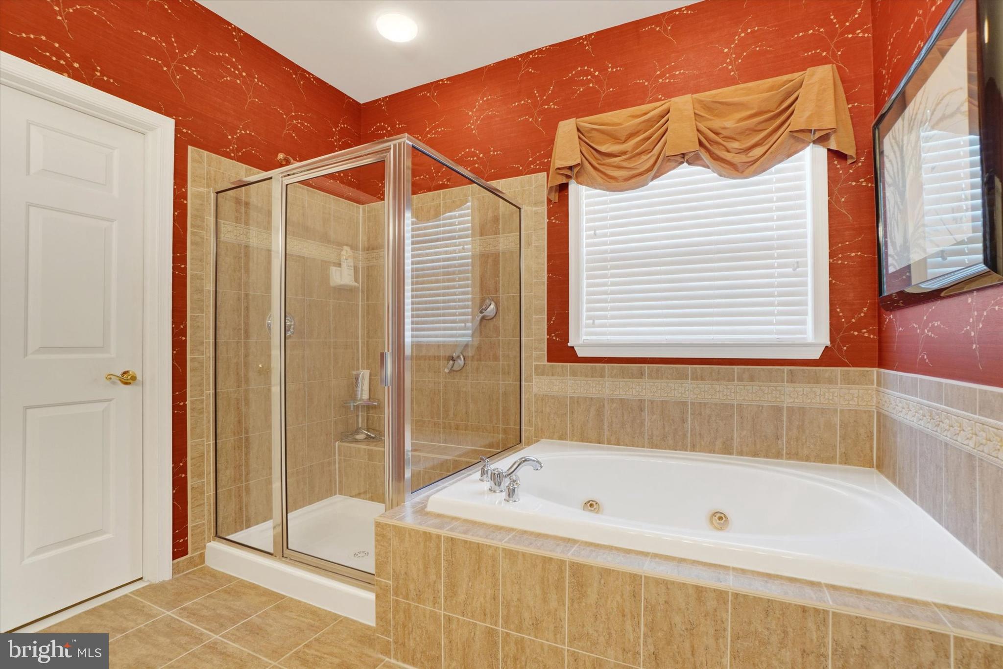 VILLAS AT SHREWSBURY - Residential