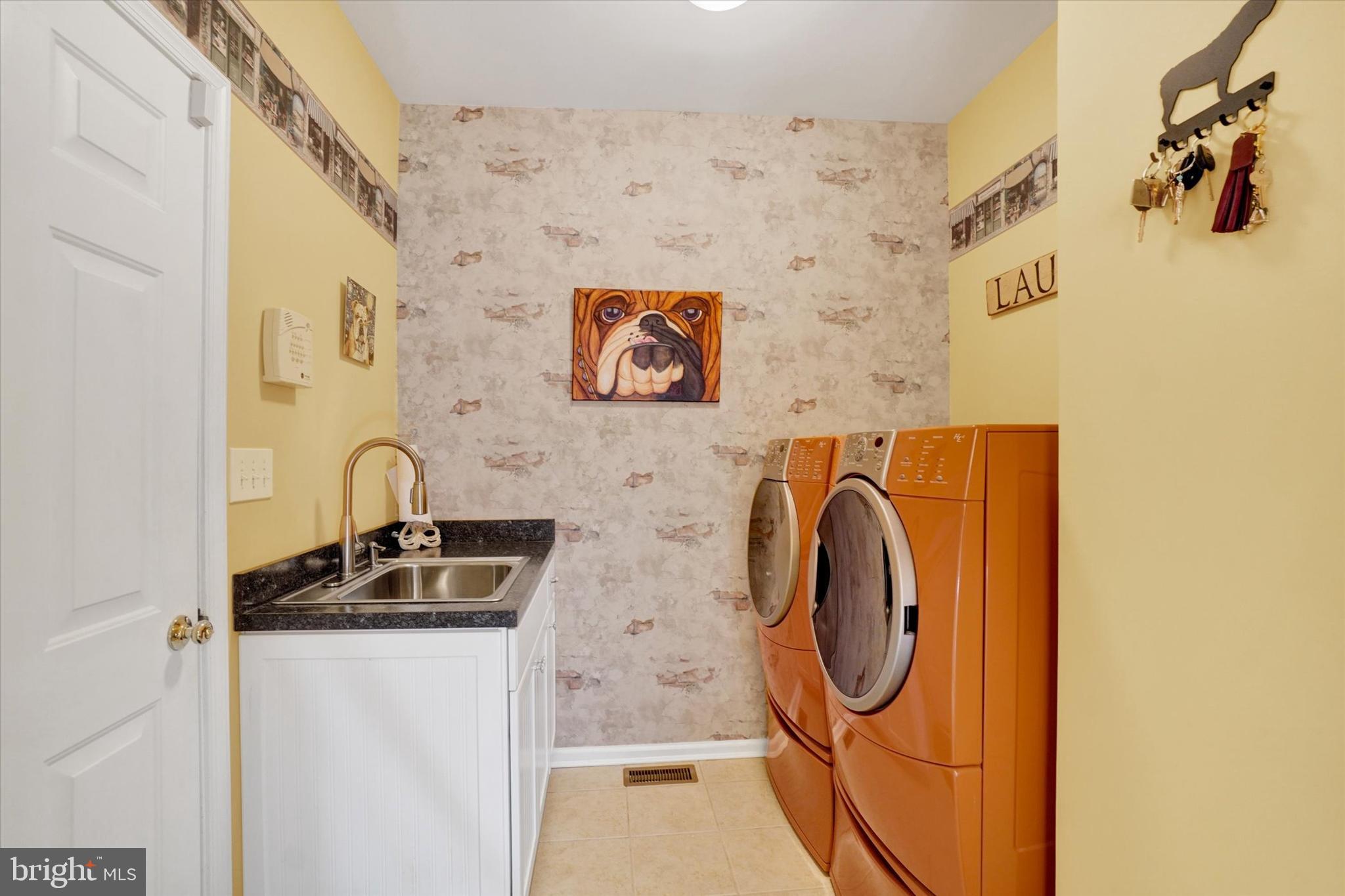 VILLAS AT SHREWSBURY - Residential