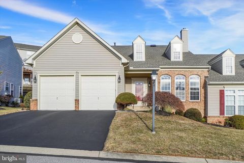 234 FAIRMOUNT COURT 44 SHREWSBURY PA 17361