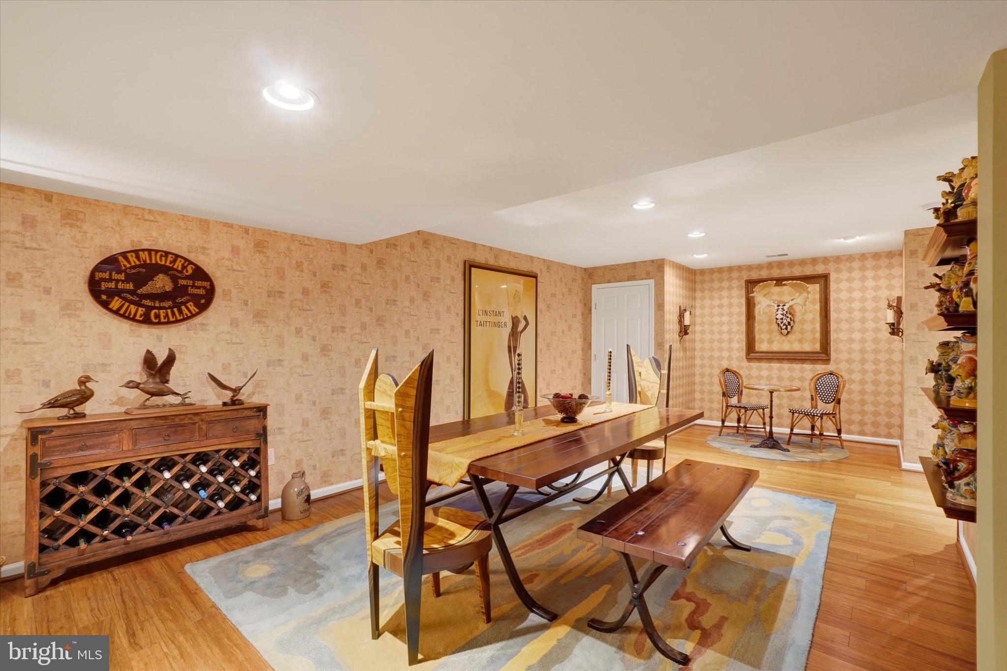 VILLAS AT SHREWSBURY - Residential