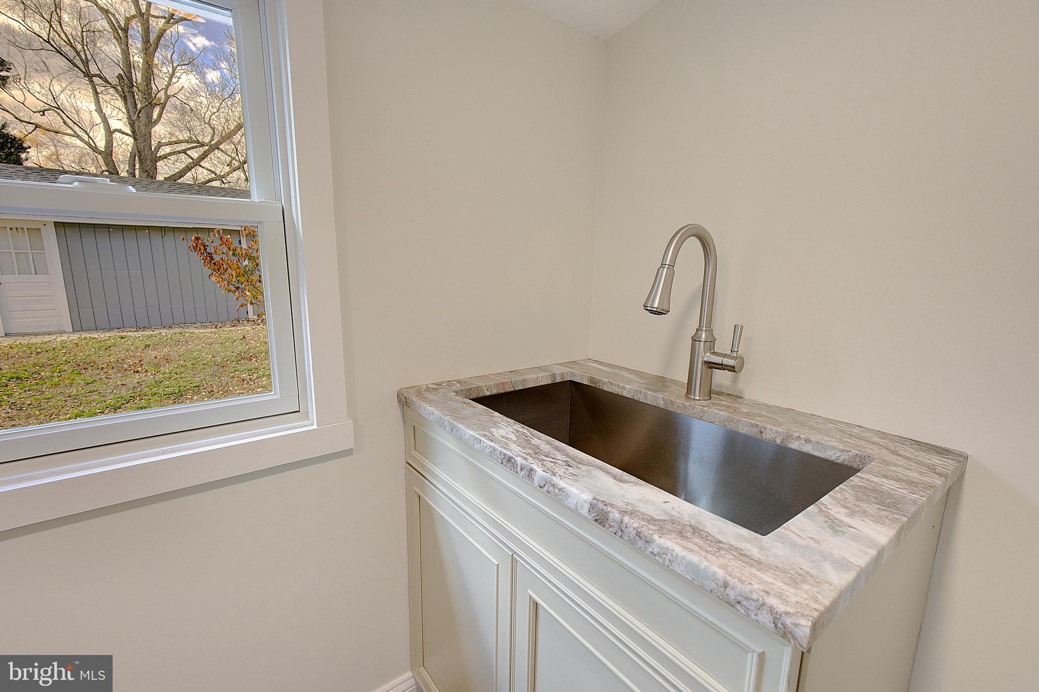 SOUTH RIVER PARK - Residential