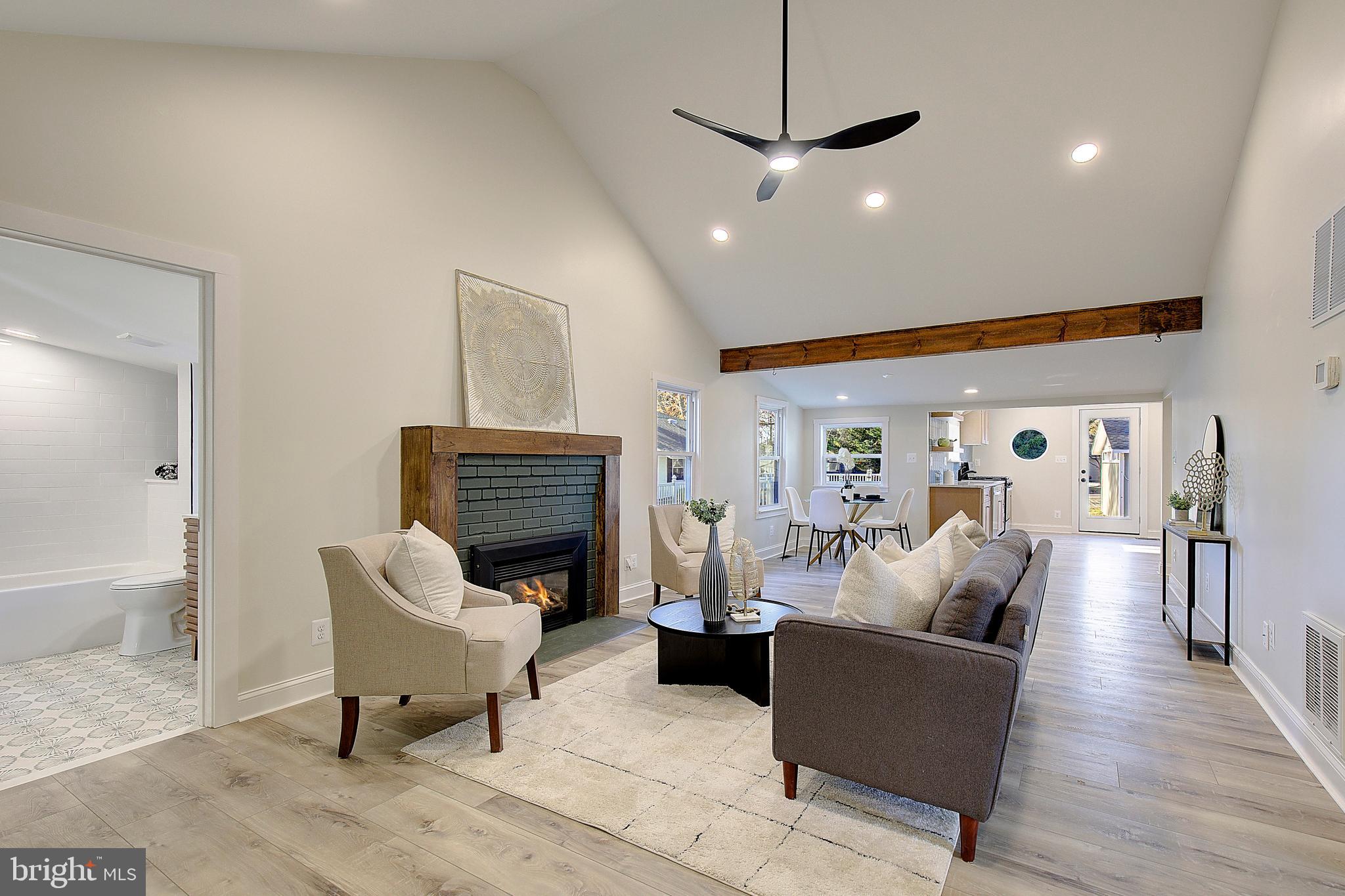 SOUTH RIVER PARK - Residential