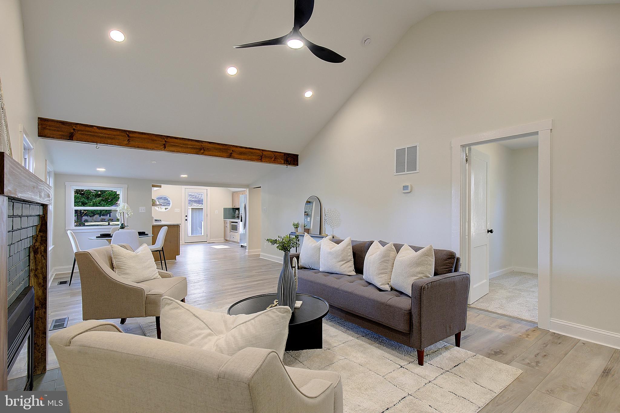 SOUTH RIVER PARK - Residential