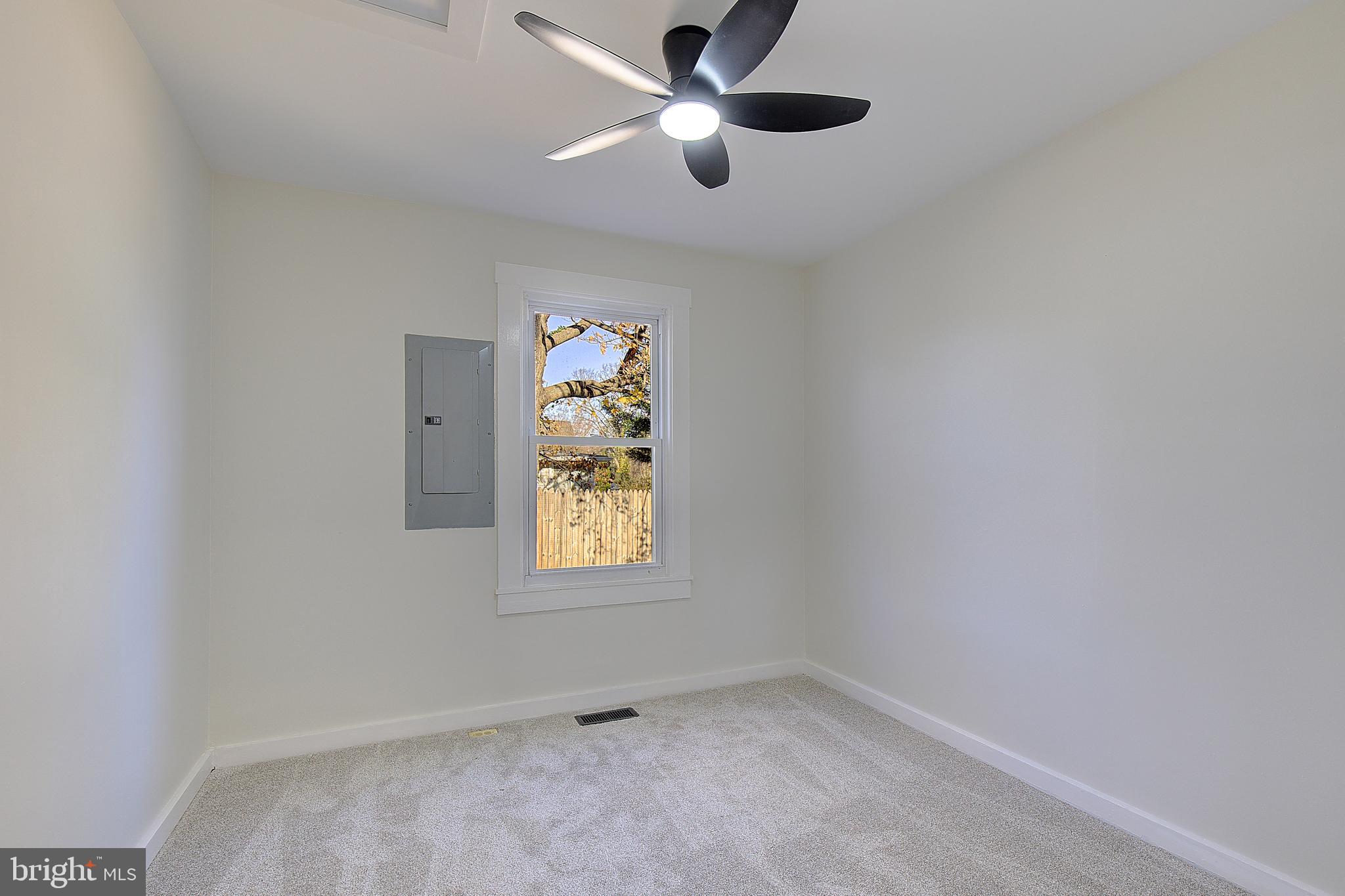 SOUTH RIVER PARK - Residential