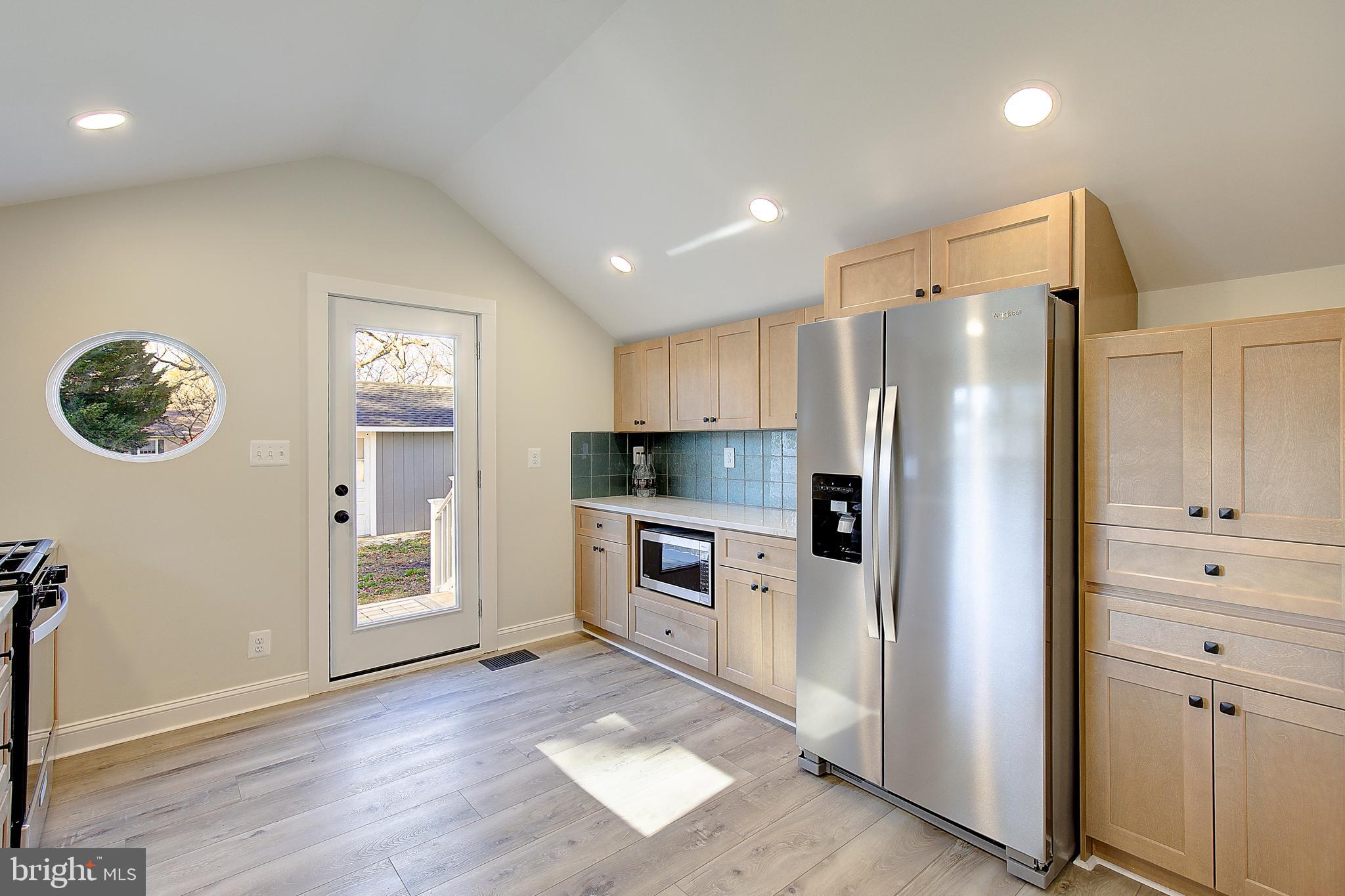 SOUTH RIVER PARK - Residential