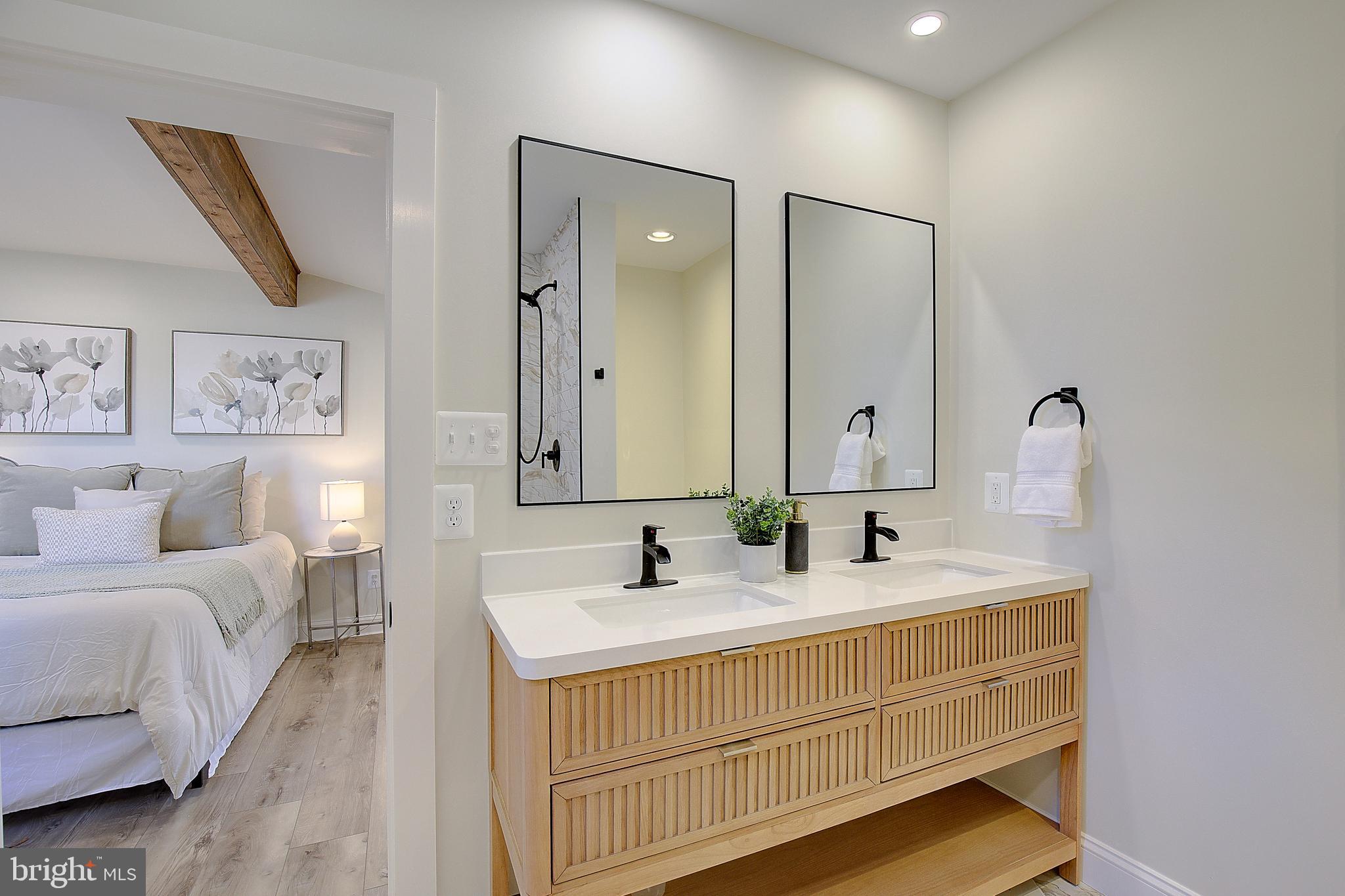 SOUTH RIVER PARK - Residential