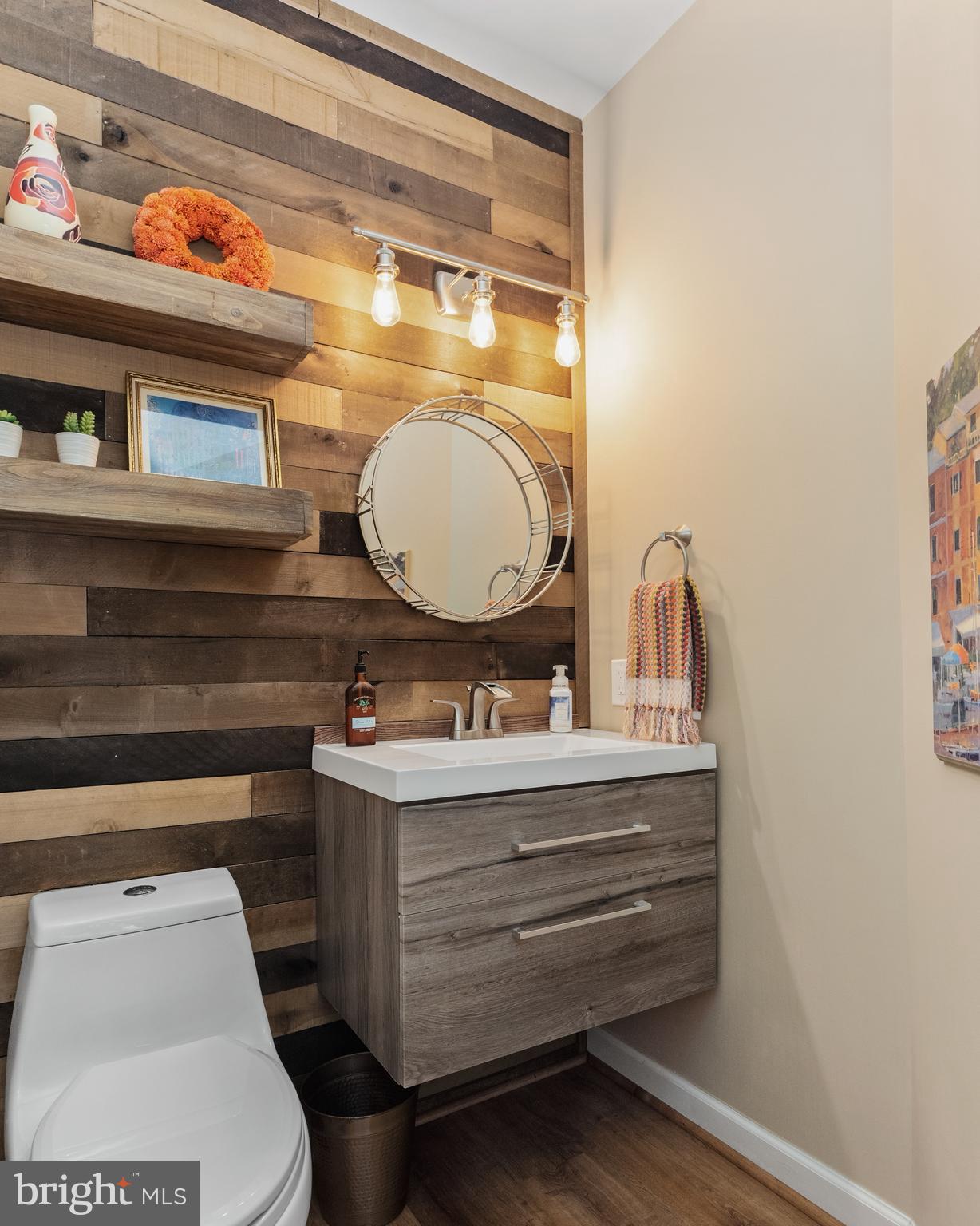 THE OVERLOOK AT BROAD CREEK - Residential