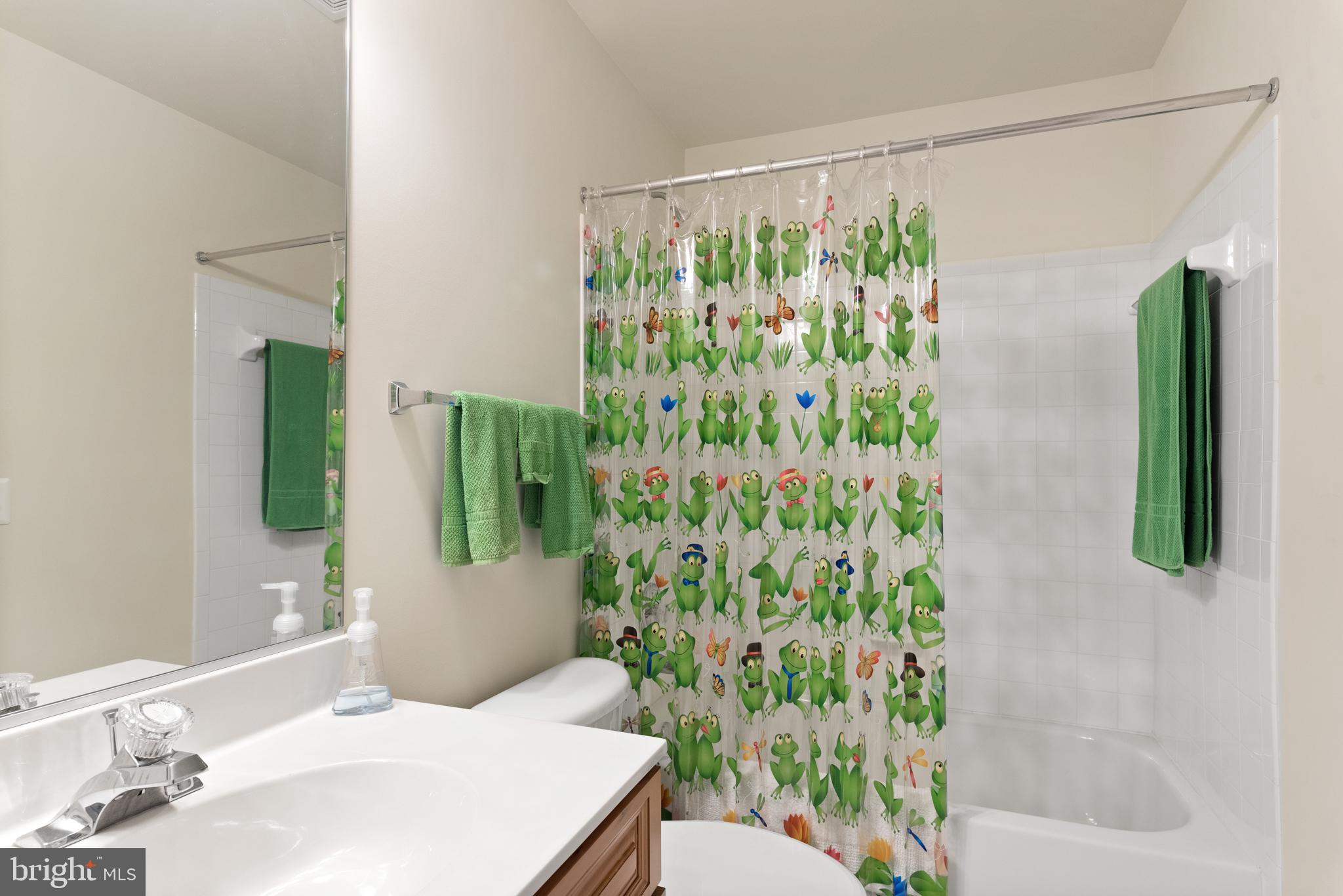 THE OVERLOOK AT BROAD CREEK - Residential