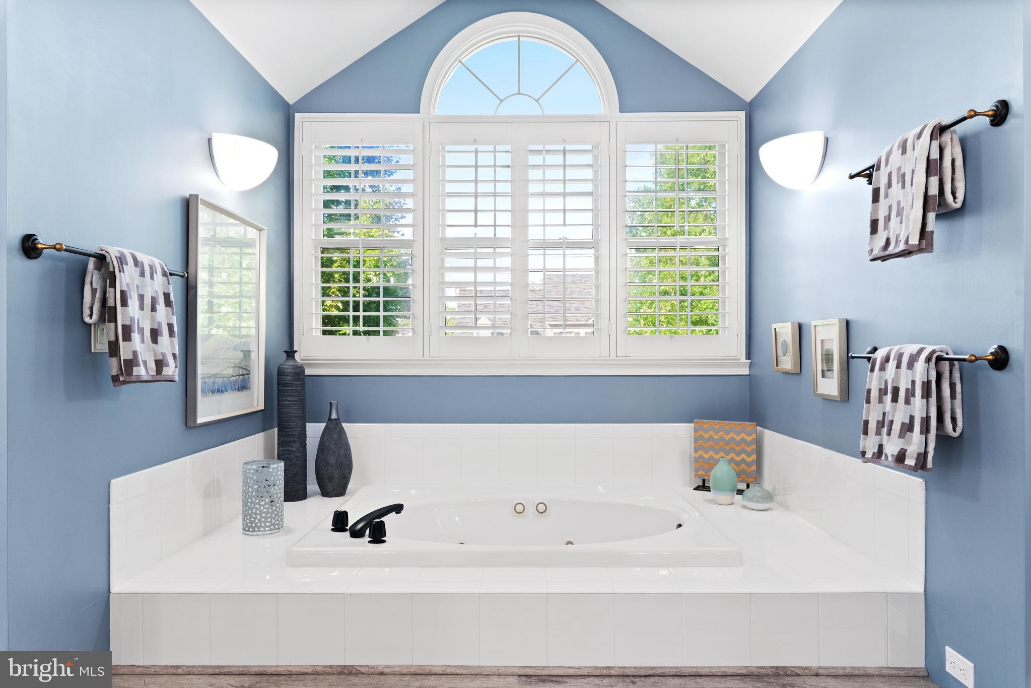 THE OVERLOOK AT BROAD CREEK - Residential