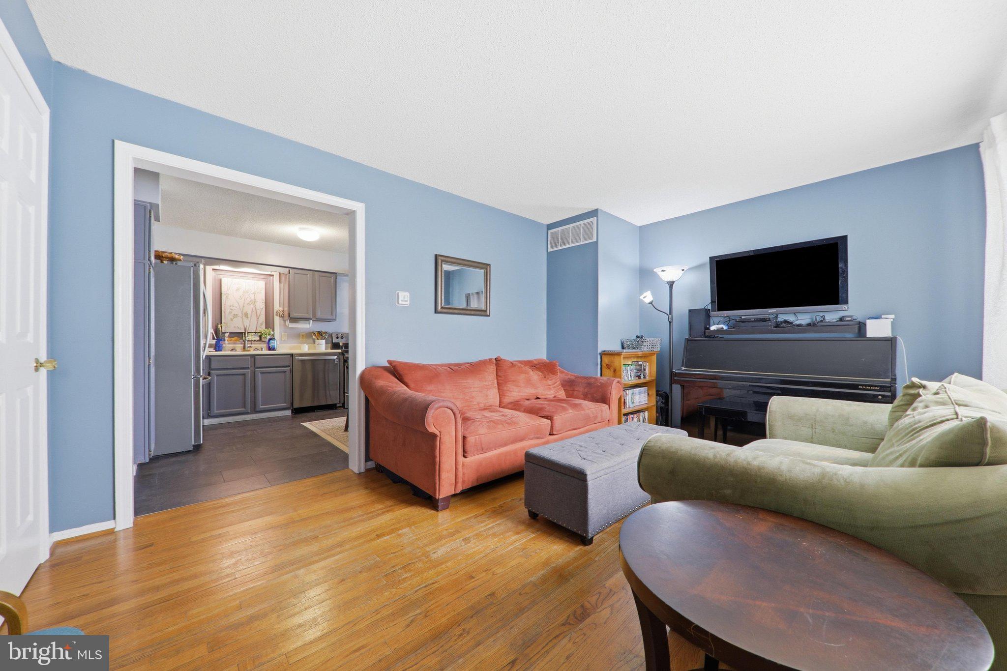 16 E LAKEVIEW DRIVE