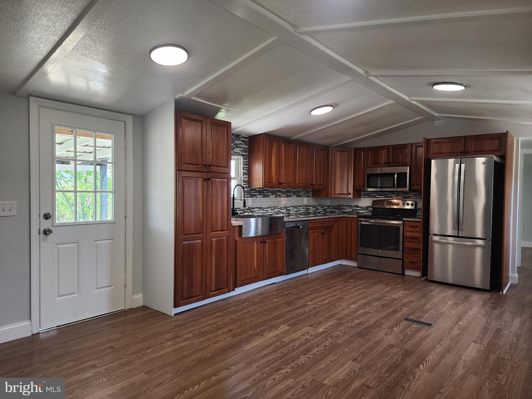 MOUNTAIN VIEW TERRACE - Residential