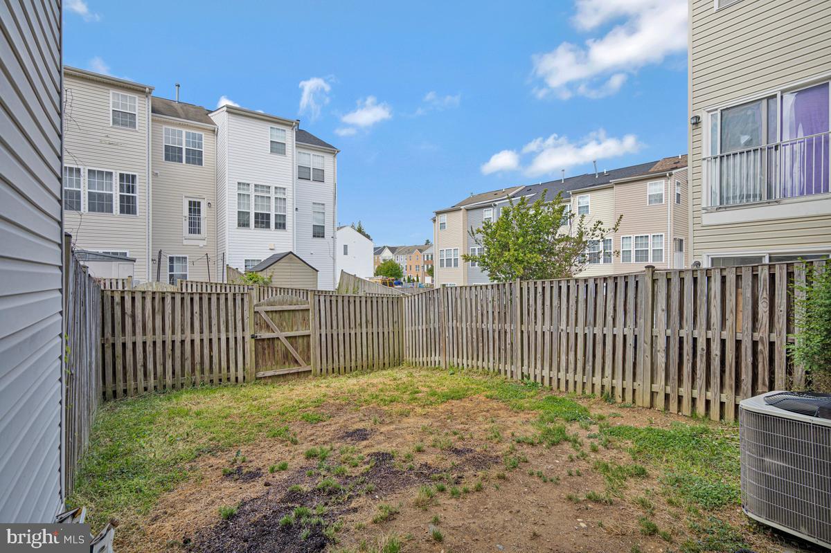 WESTBURY WEST - Residential