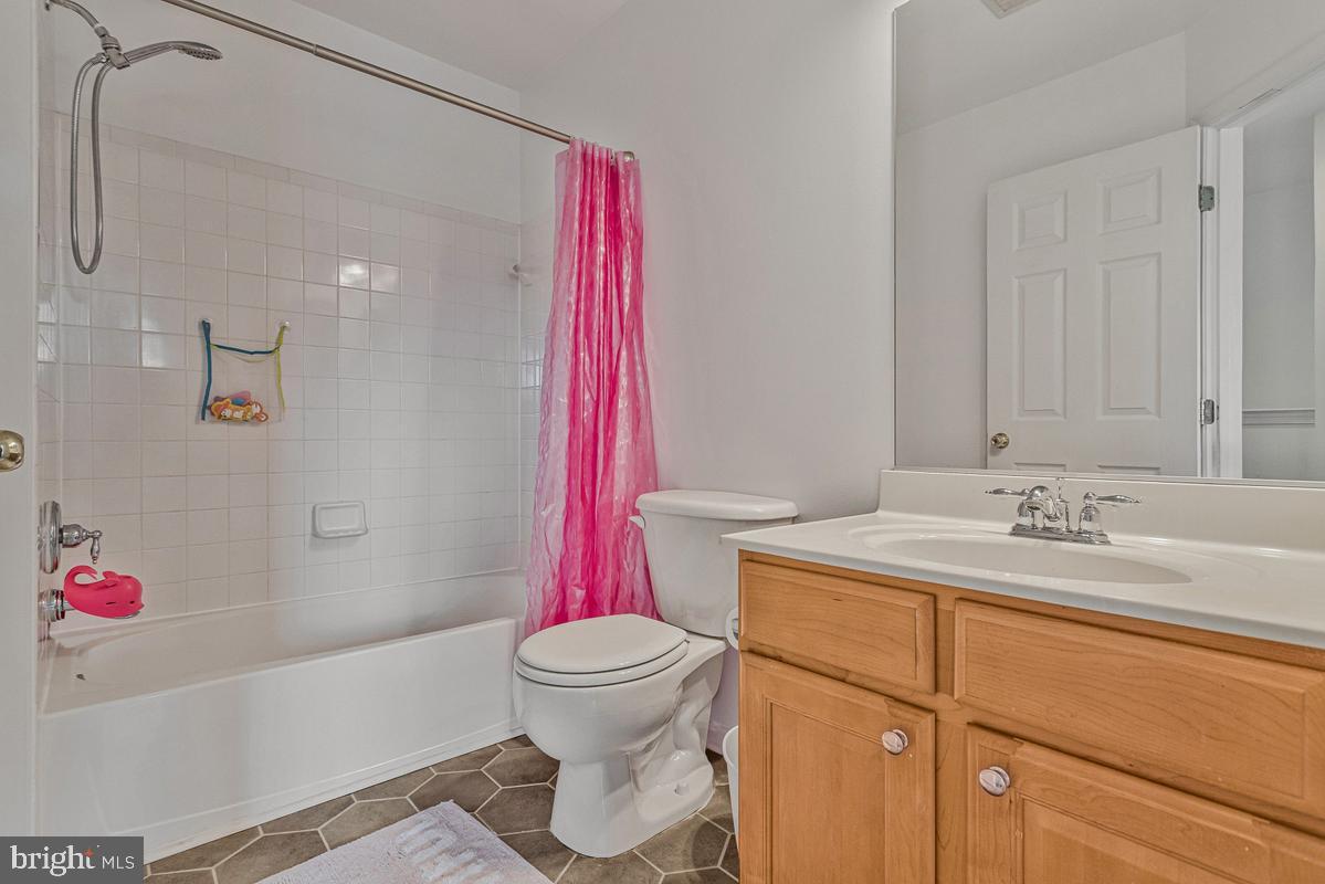 WESTBURY WEST - Residential