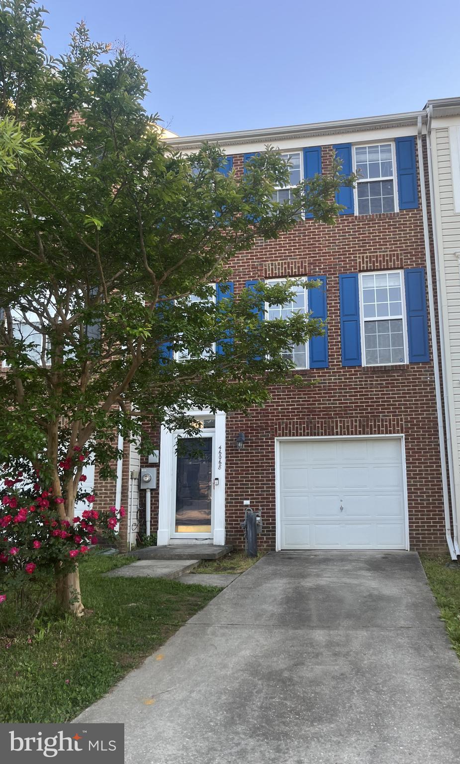 WESTBURY WEST - Residential