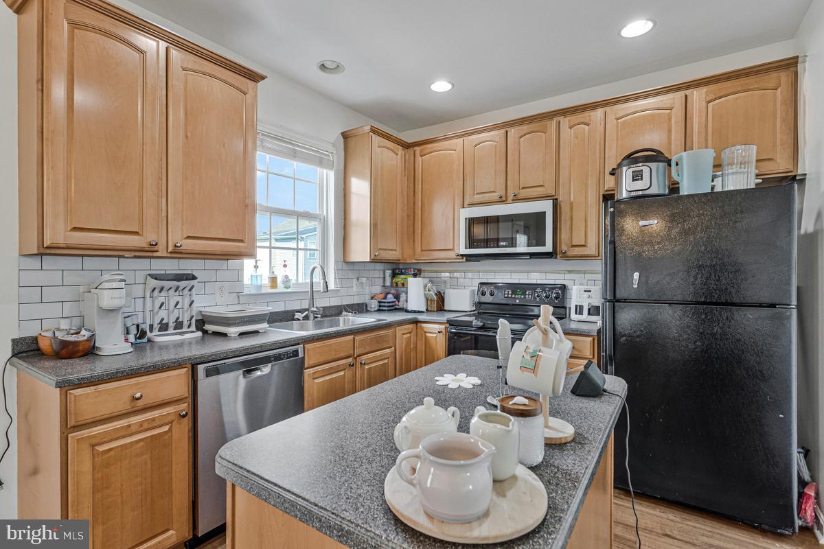WESTBURY WEST - Residential
