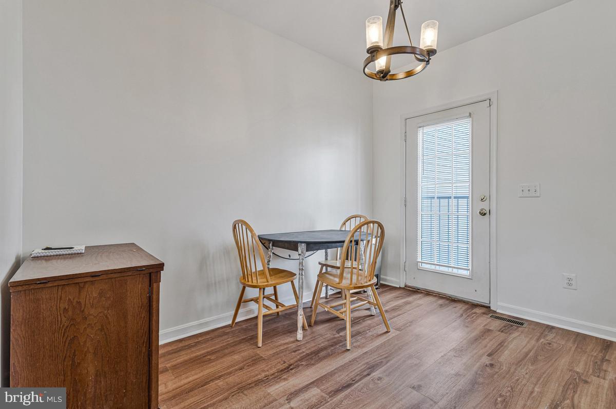 WESTBURY WEST - Residential