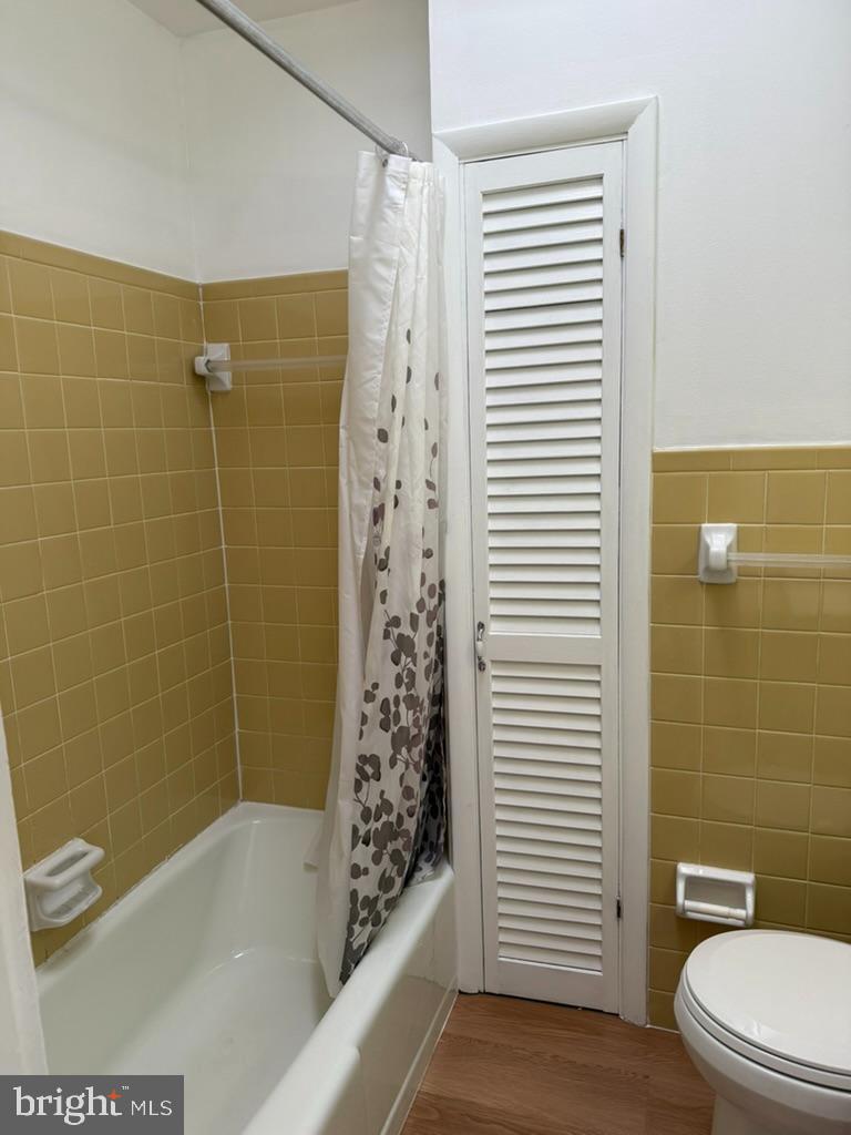 LOWER MOYAMENSING - Residential Lease