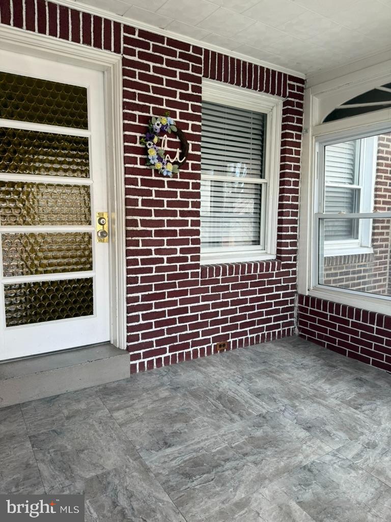 LOWER MOYAMENSING - Residential Lease