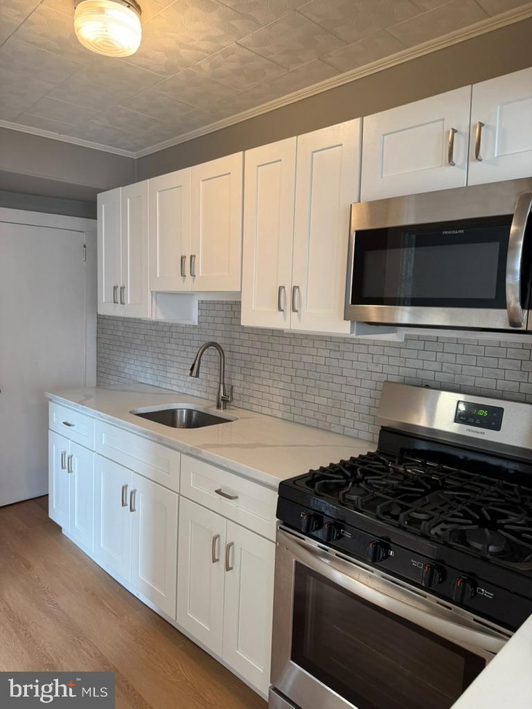 LOWER MOYAMENSING - Residential Lease