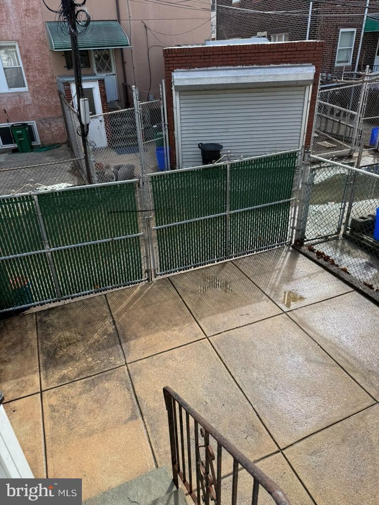 LOWER MOYAMENSING - Residential Lease