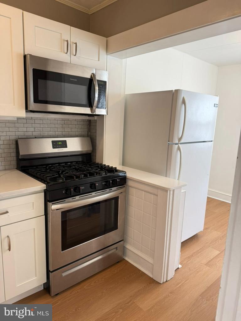 LOWER MOYAMENSING - Residential Lease