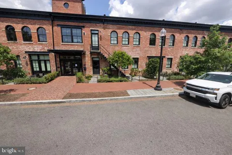 MLS: DCDC2257540
