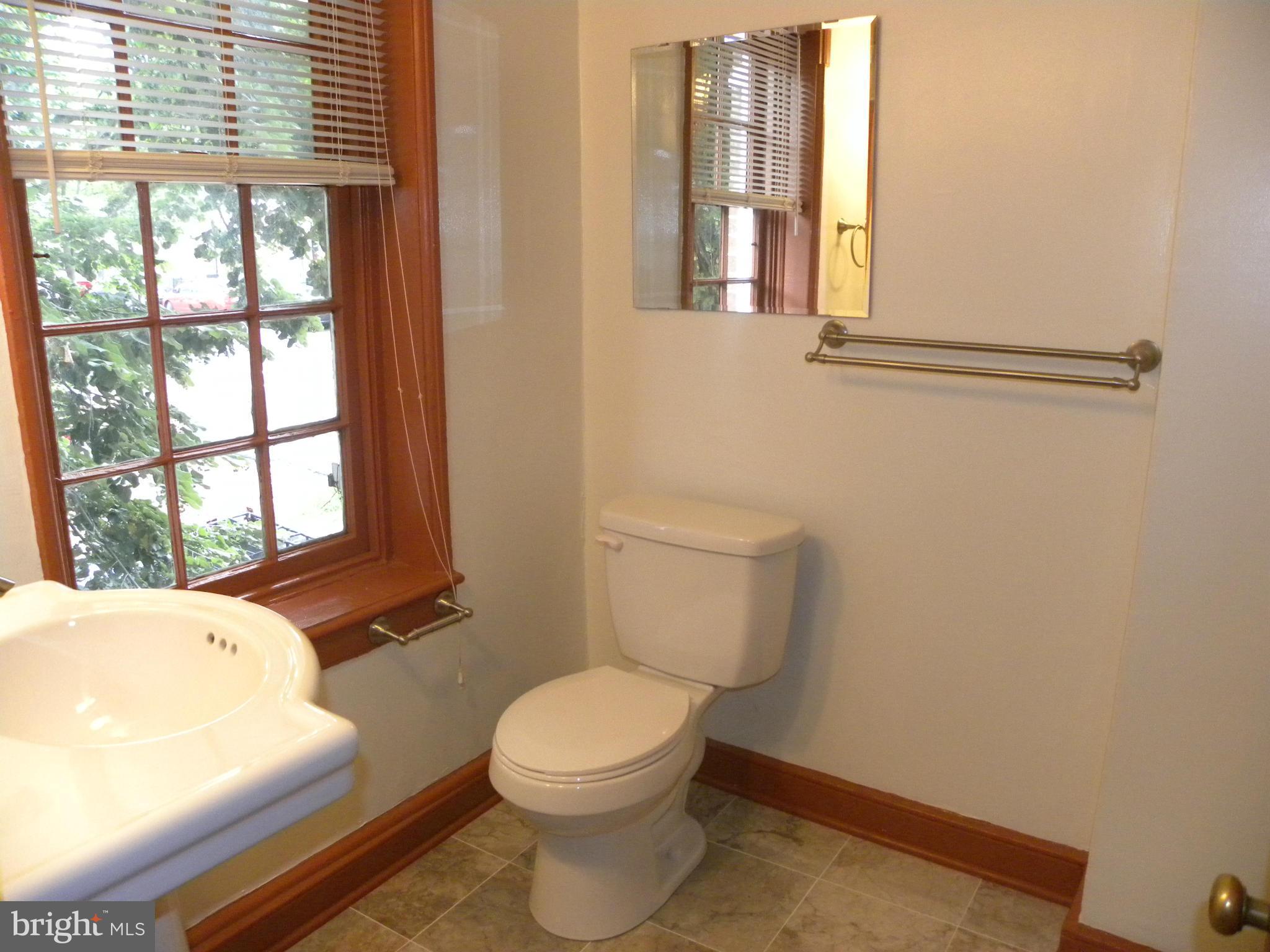 OLD TOWN - Residential Lease