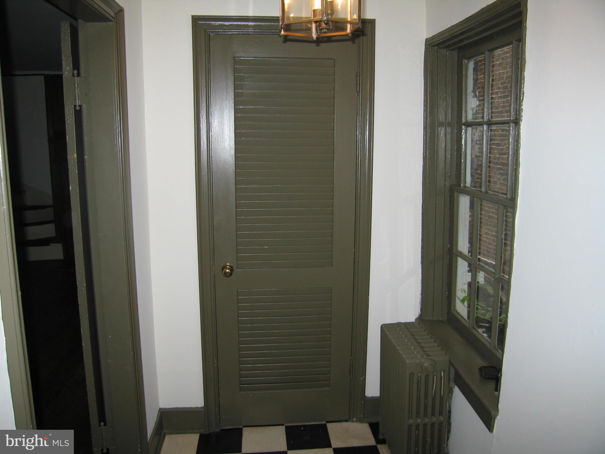 OLD TOWN - Residential Lease