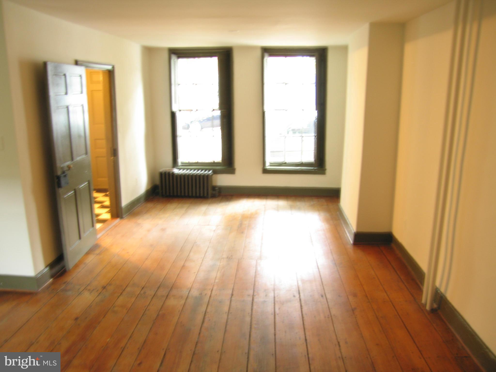 OLD TOWN - Residential Lease