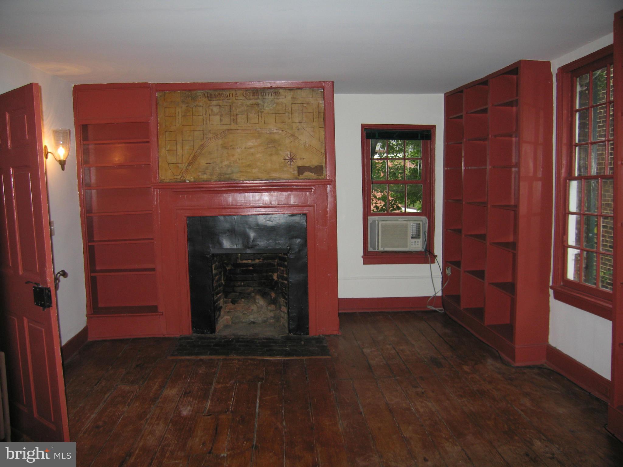 OLD TOWN - Residential Lease