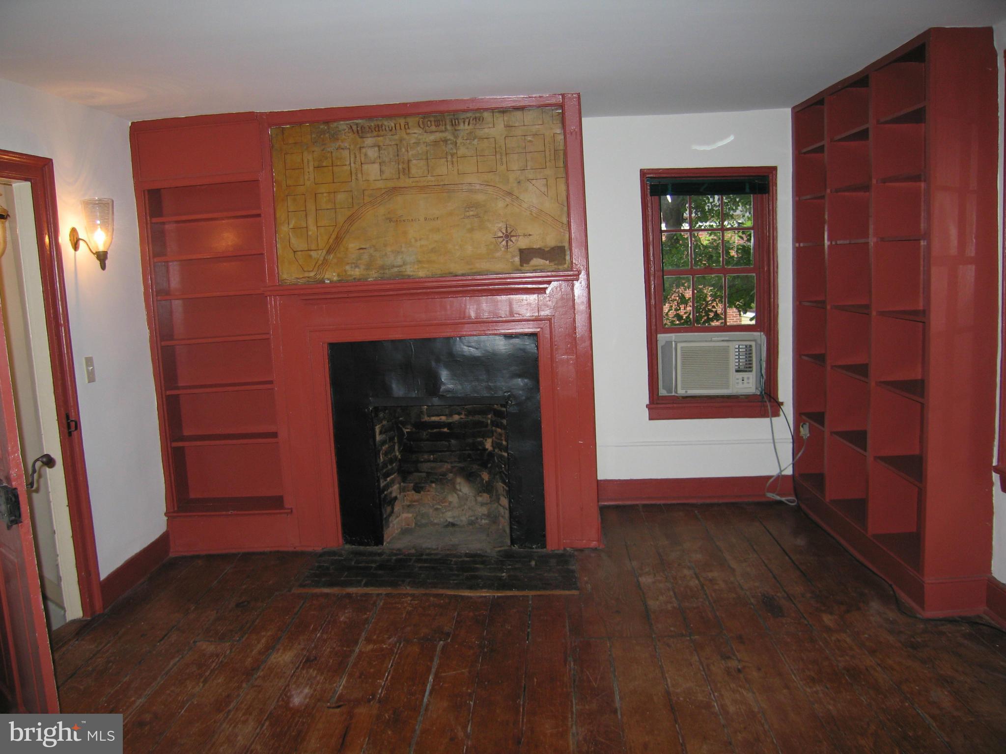 OLD TOWN - Residential Lease