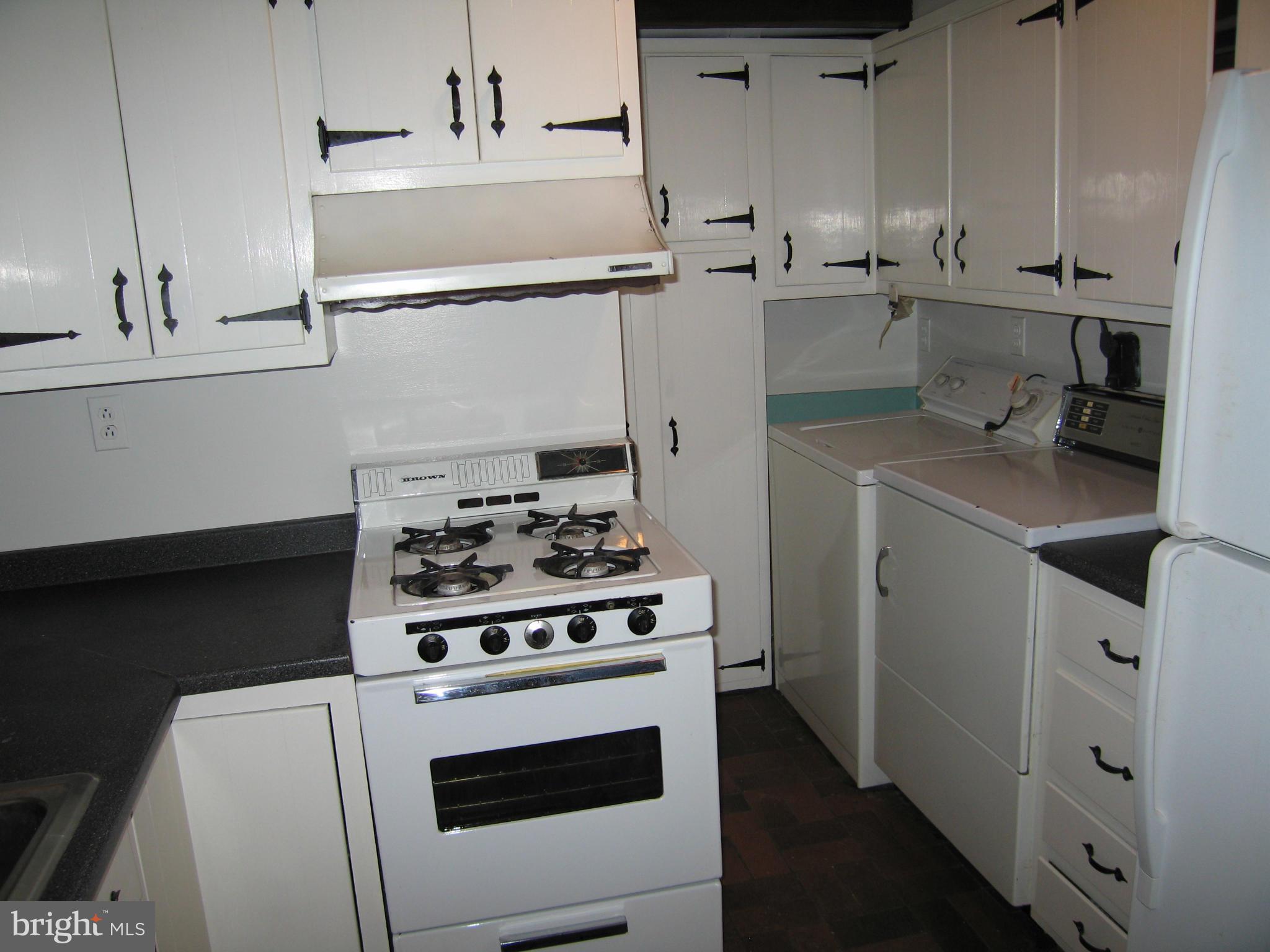 OLD TOWN - Residential Lease