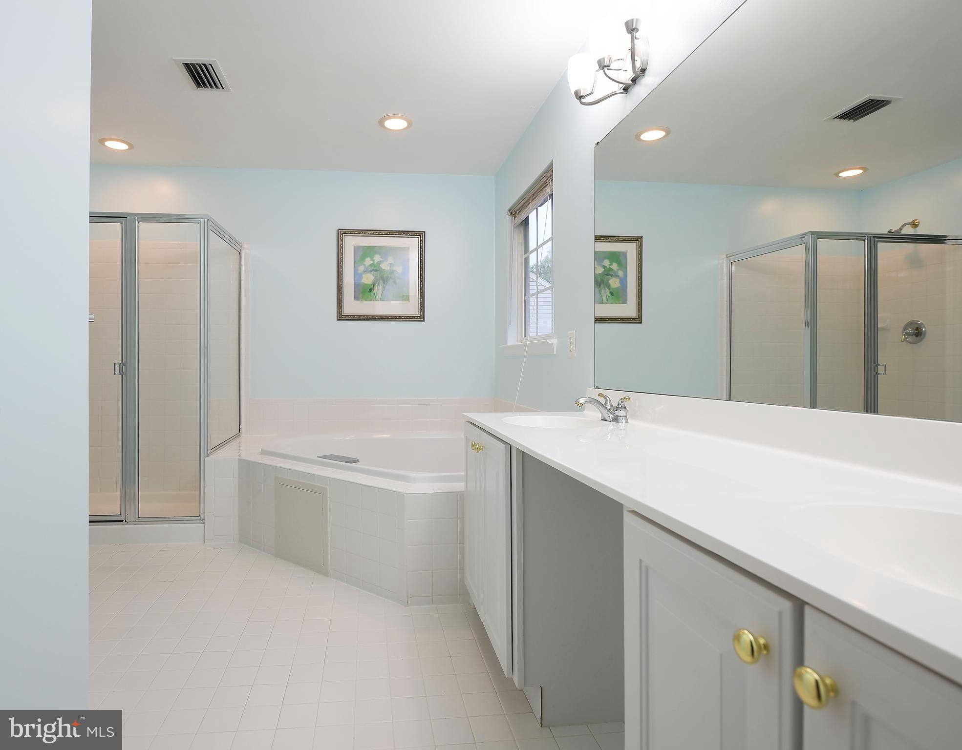 GLENSIDE FARMS - Residential