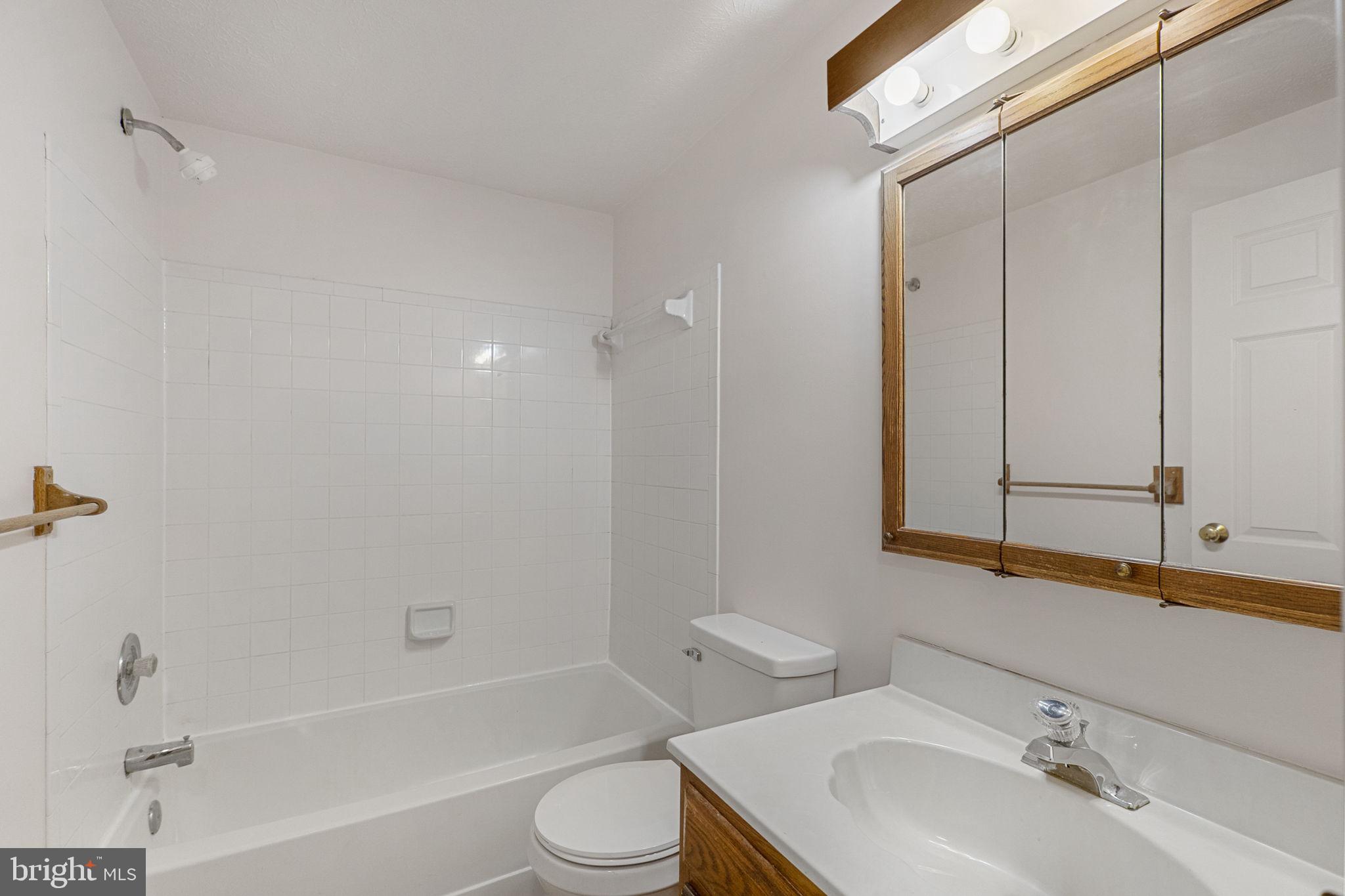 CHURCHILL TOWN SECTOR - Residential