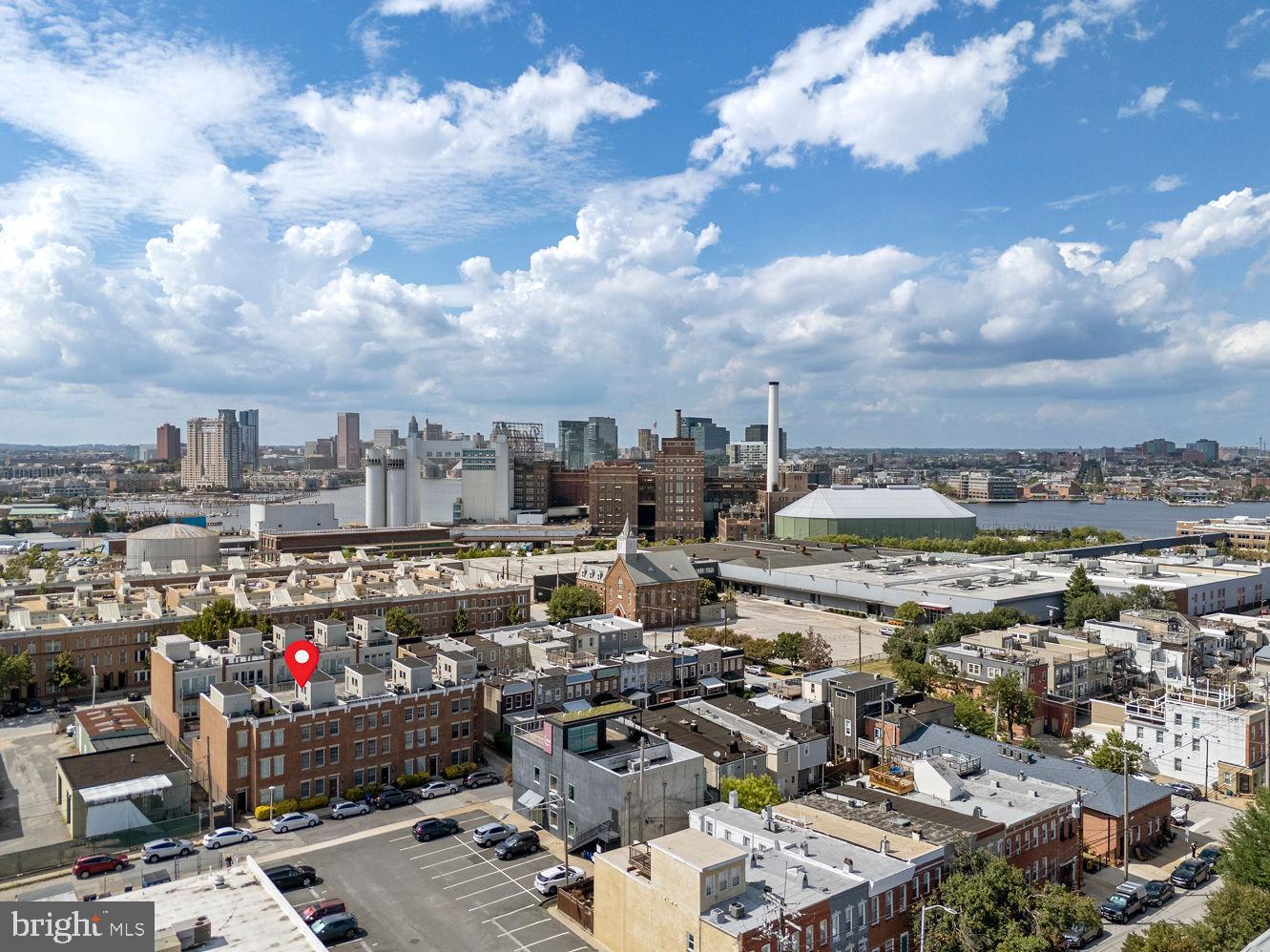 LOCUST POINT - Residential