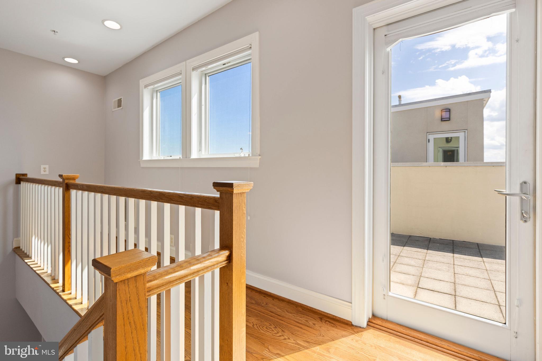 LOCUST POINT - Residential