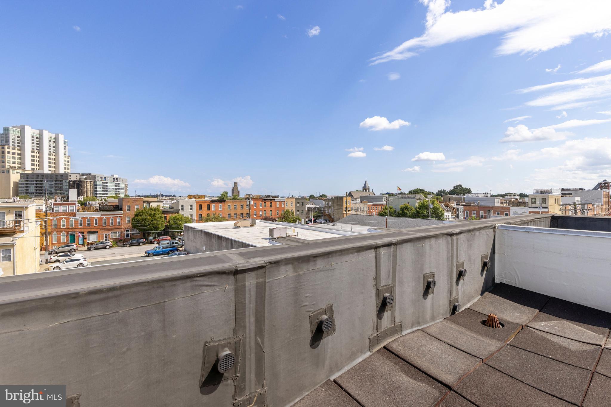 LOCUST POINT - Residential