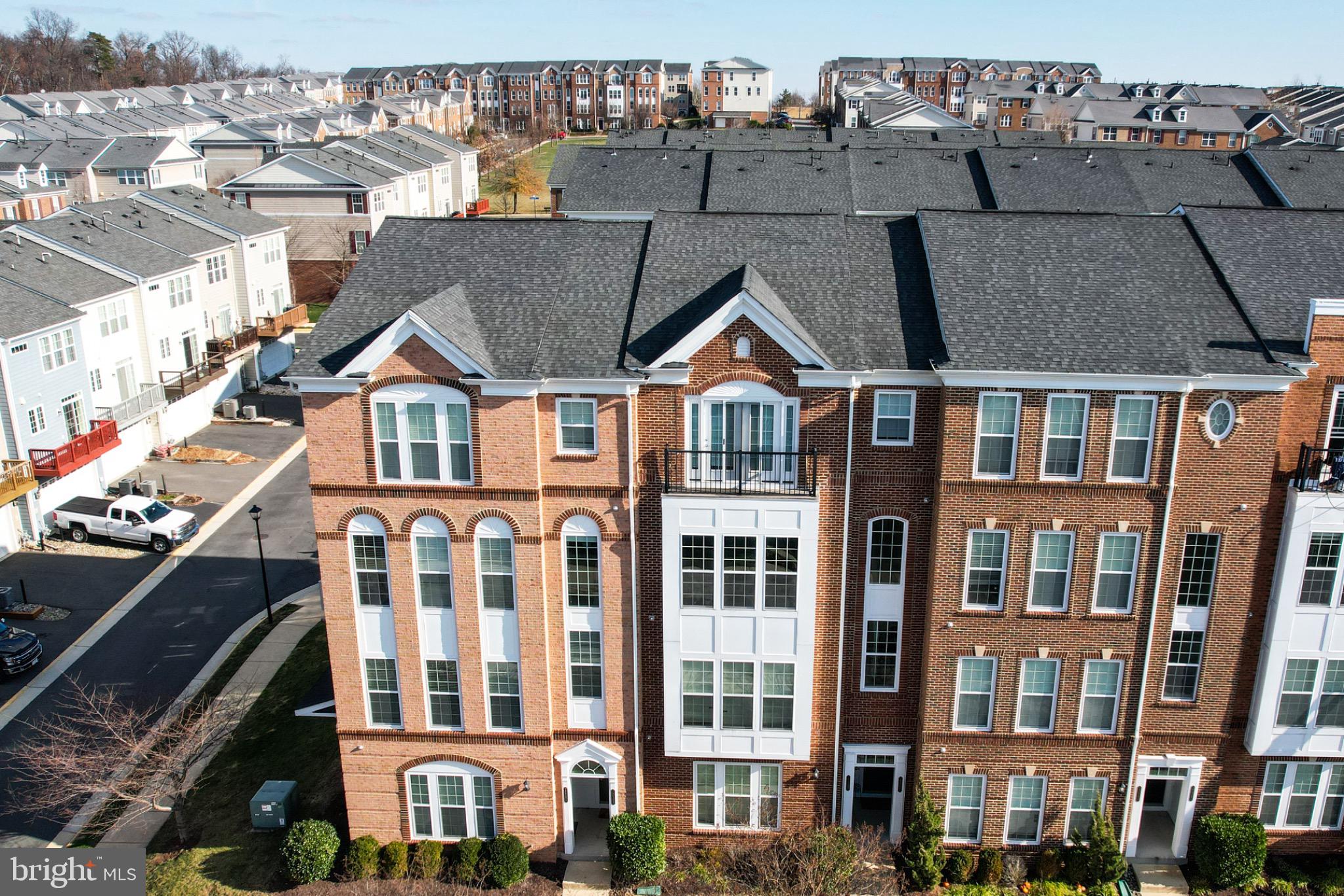 TOWNES AT GOOSE CREEK VILLAGE - Residential Lease