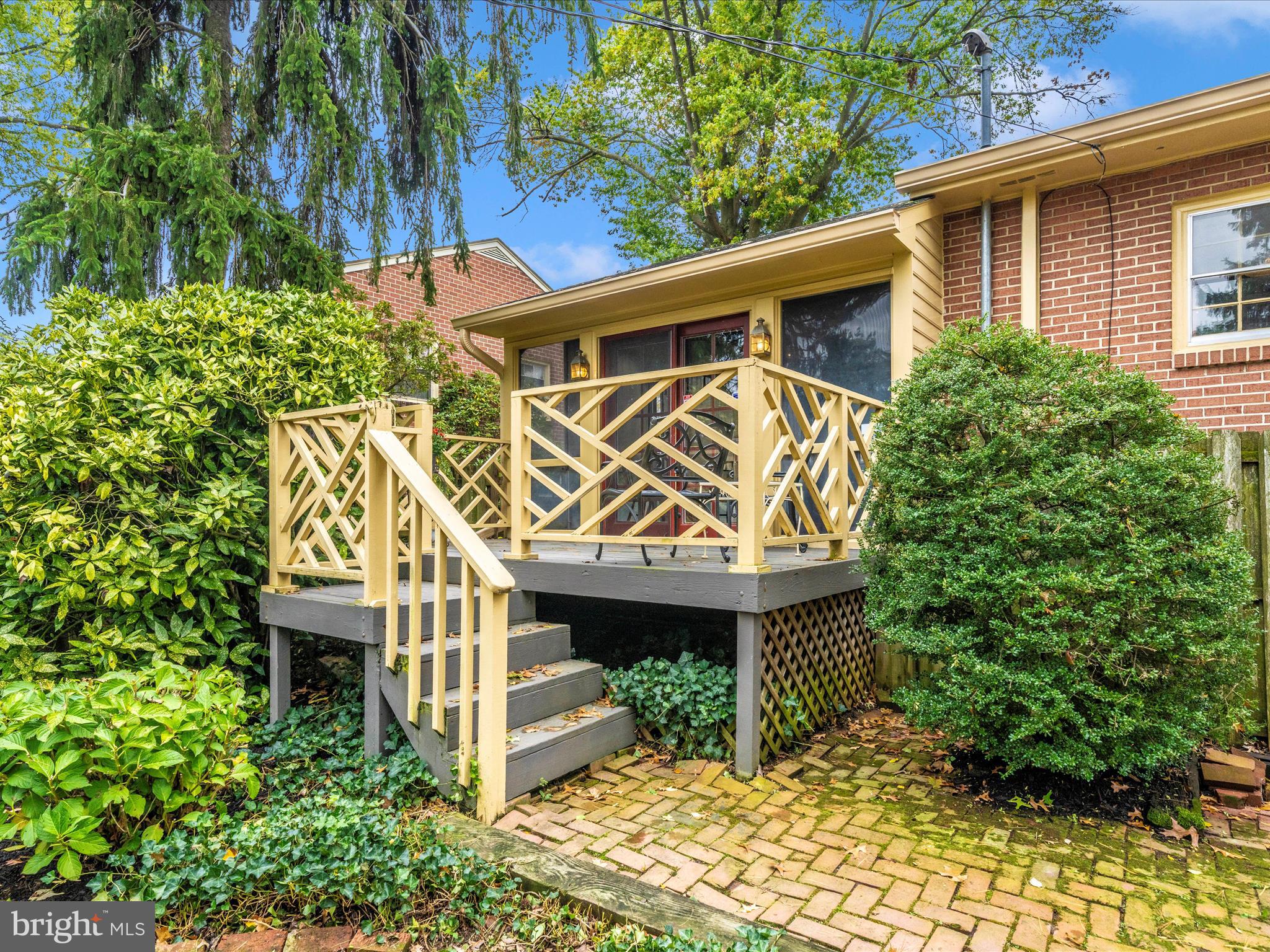 OAK RIDGE - Residential