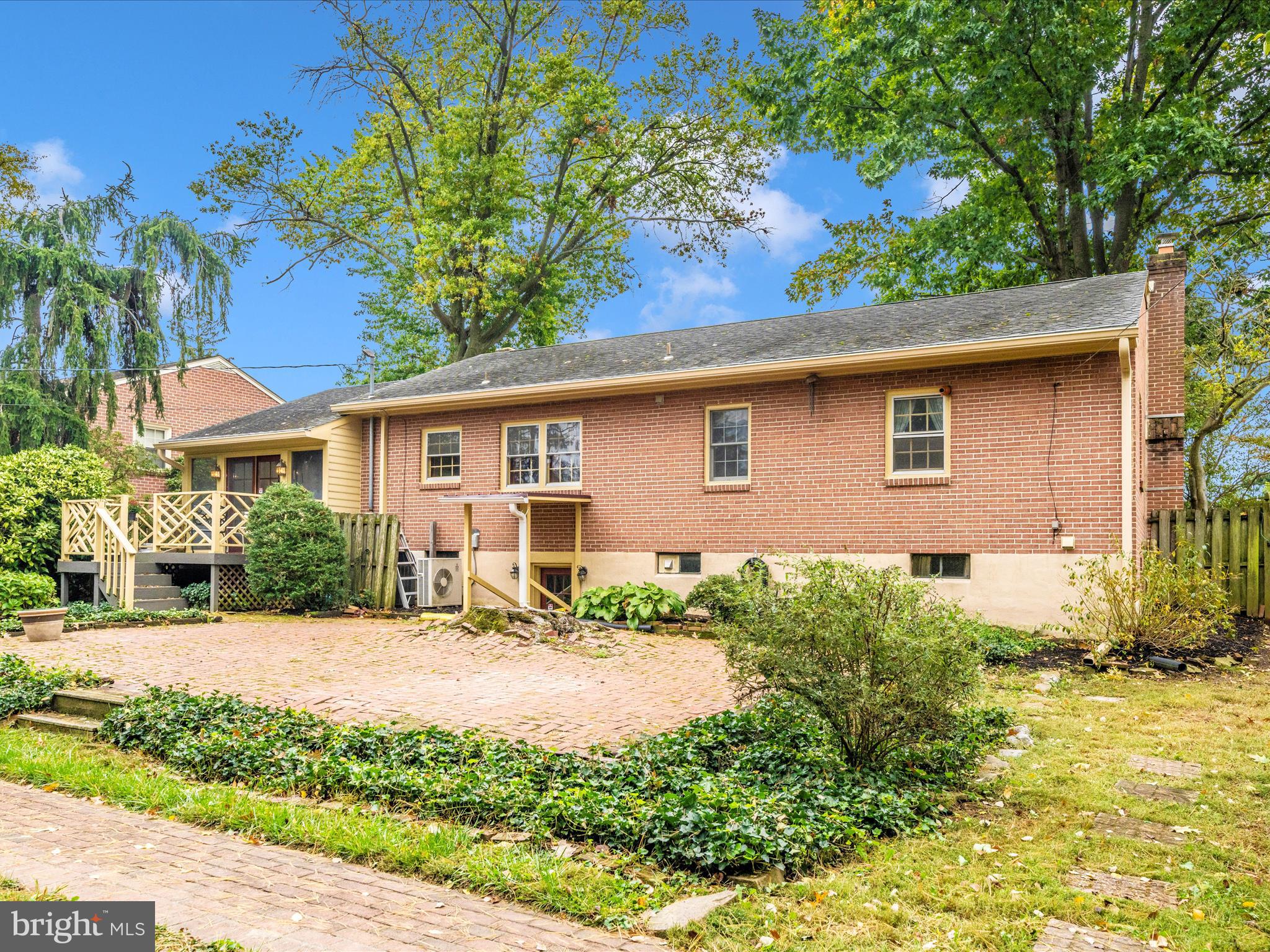 OAK RIDGE - Residential