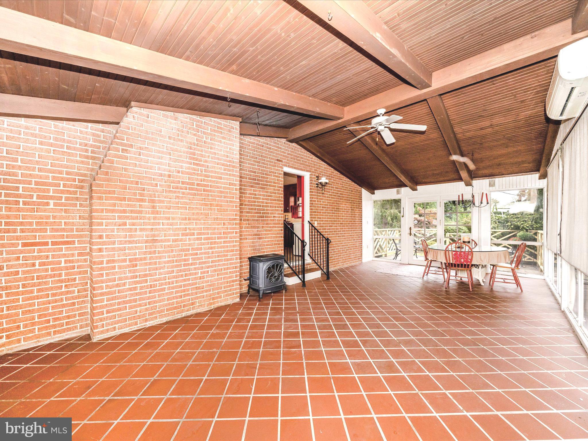 OAK RIDGE - Residential