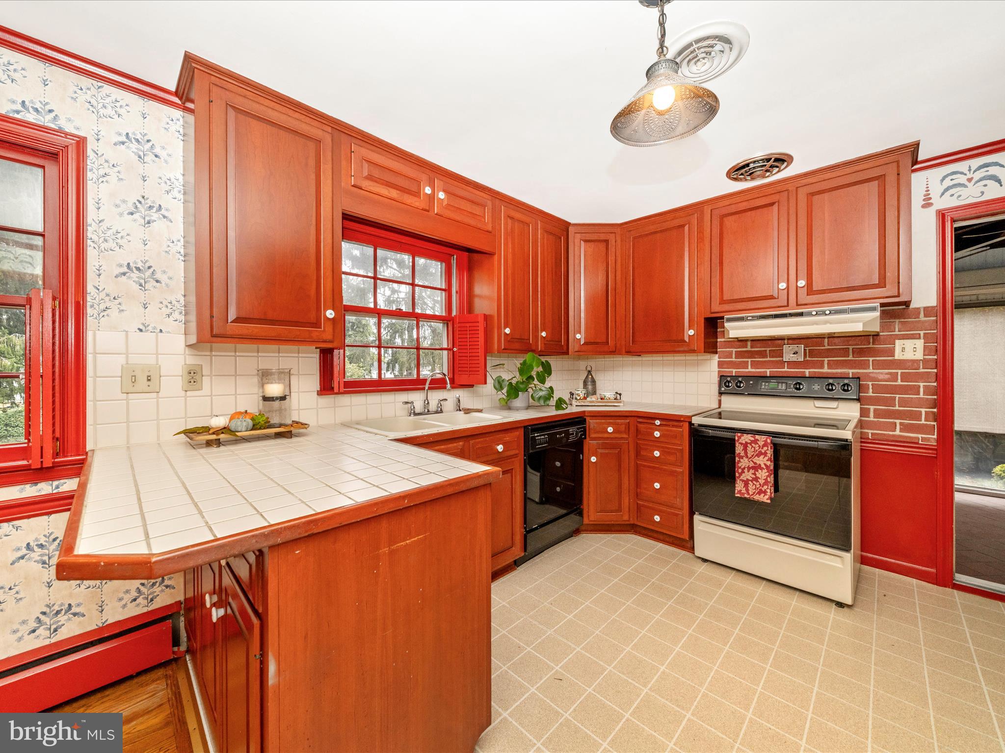 OAK RIDGE - Residential