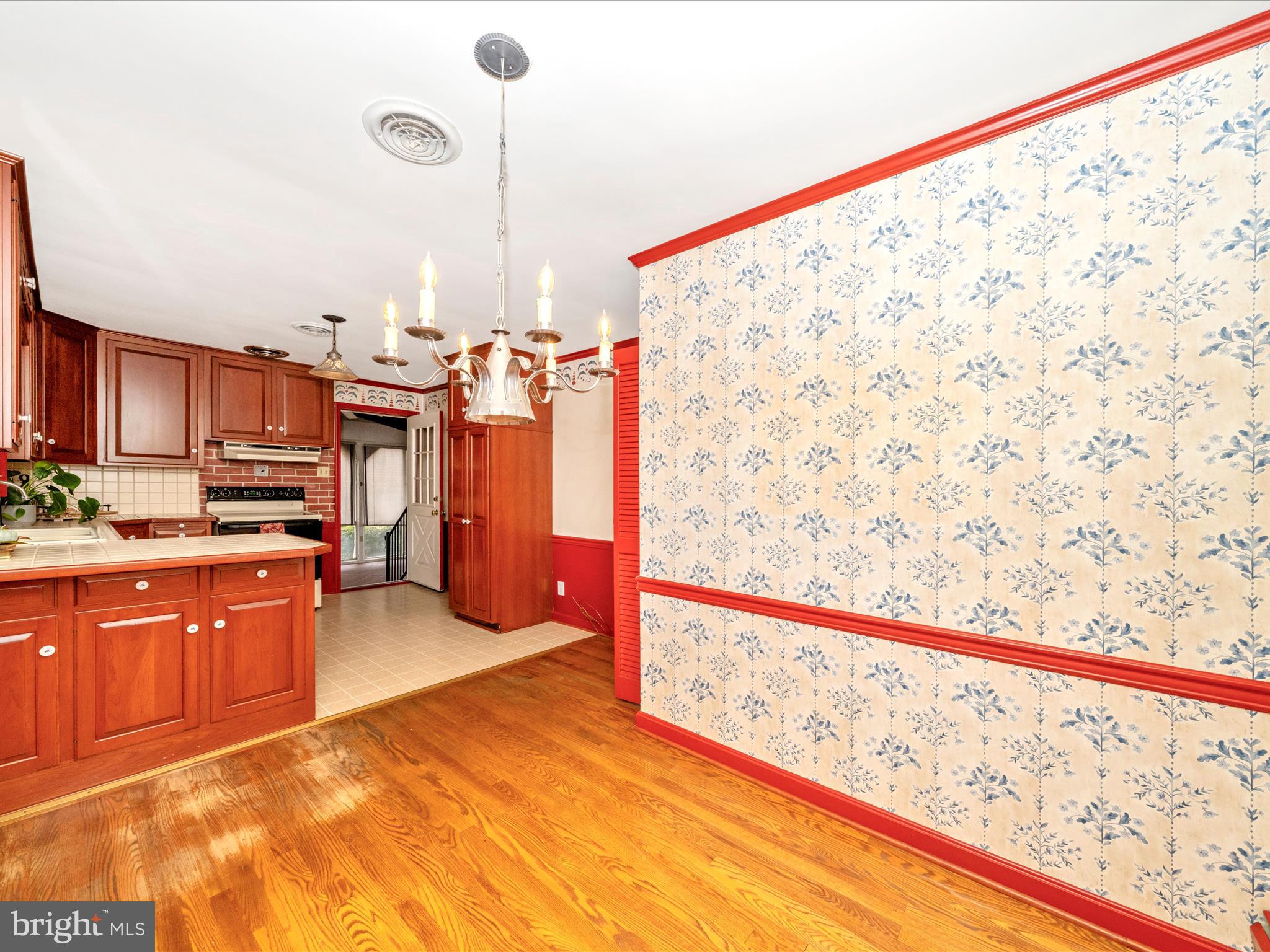 OAK RIDGE - Residential