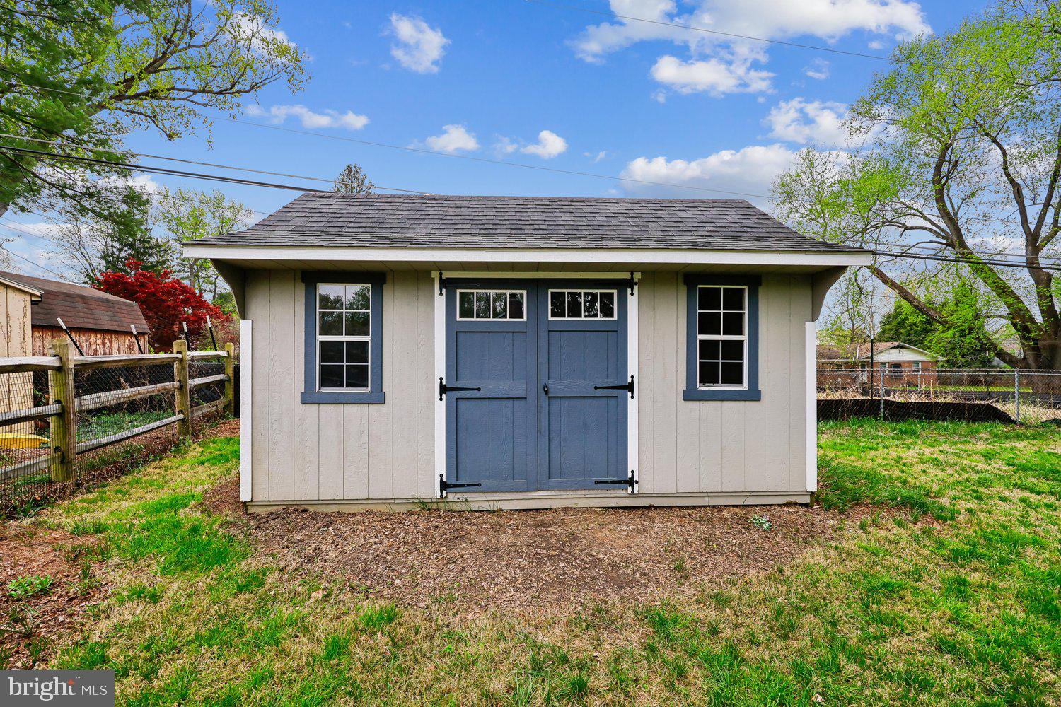 GLEN BROOK - Residential