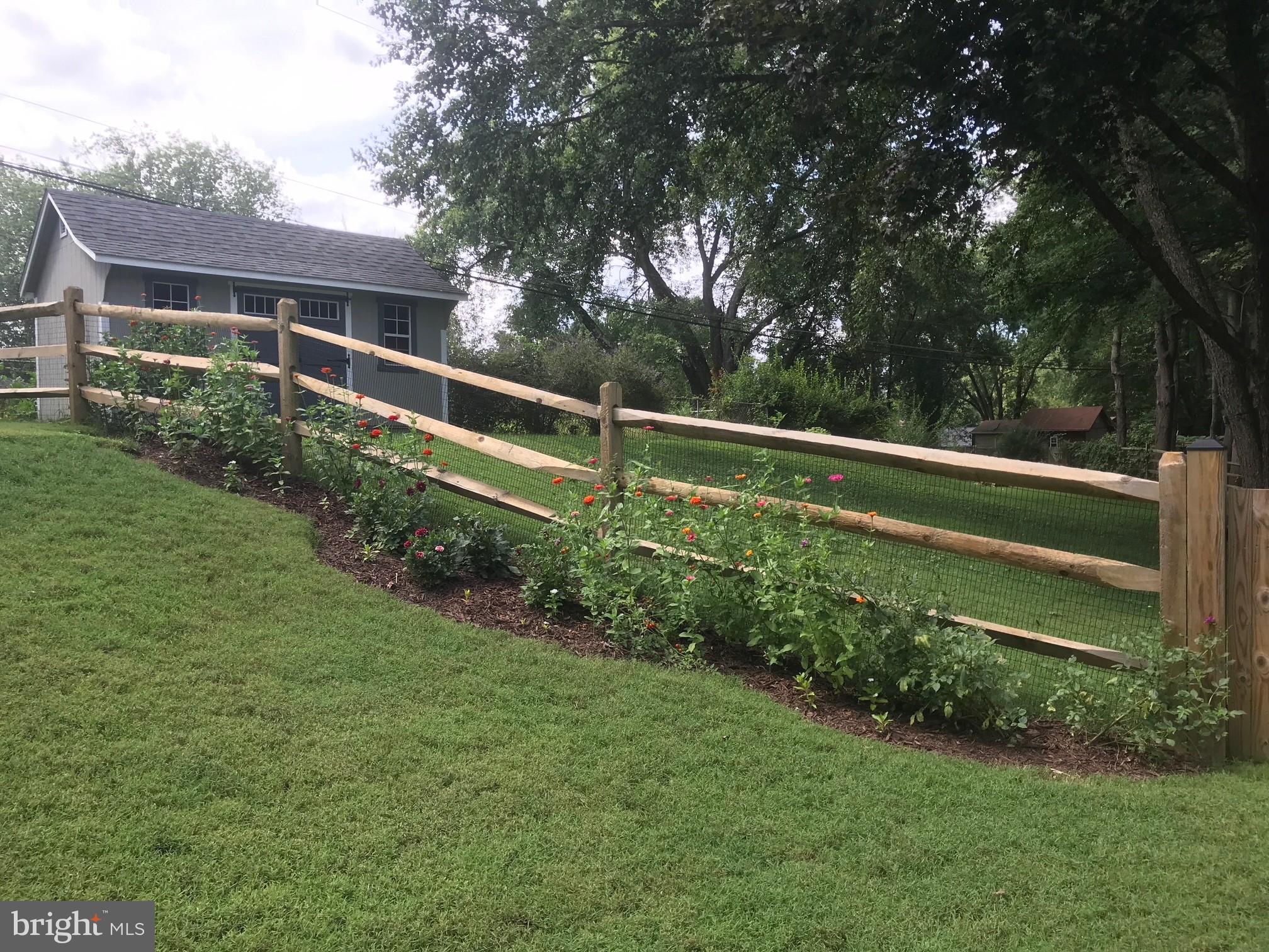 GLEN BROOK - Residential